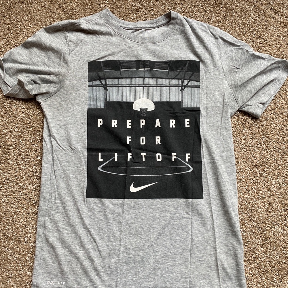 Nike Dri-Fit Gray Graphic T-Shirt